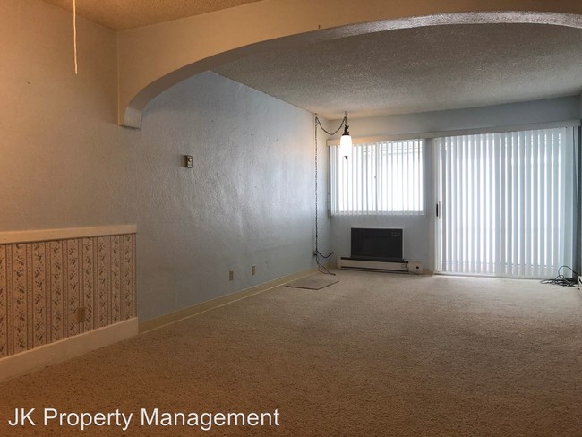 925 1st Ave N-Unit -#209 in Great Falls, MT - Foto de edificio - Building Photo