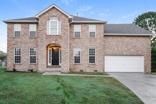 2404 Kramer Way in Spring Hill, TN - Building Photo