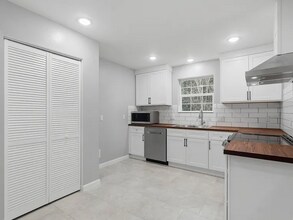 1197 Chisolm Trail, Unit A in Spring Branch, TX - Building Photo - Building Photo