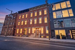 136 New York Ave in Jersey City, NJ - Building Photo