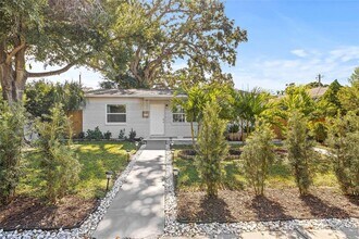 4350 1st Ave S in St. Petersburg, FL - Building Photo - Building Photo