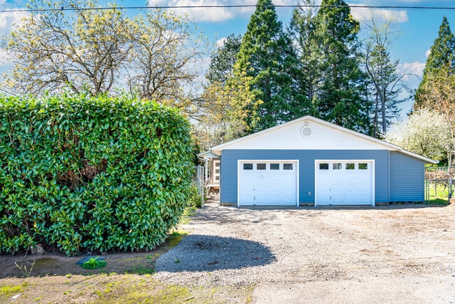 property at 151 S Moss St
