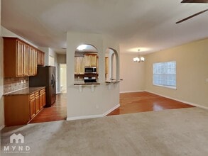 1386 Cooper Gayle Dr in Snellville, GA - Building Photo - Building Photo