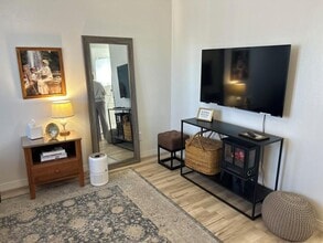 421 N 10th St in Central Point, OR - Building Photo - Building Photo