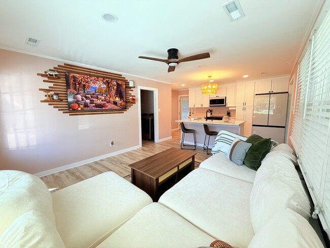 property at 909 Francis Marion Dr