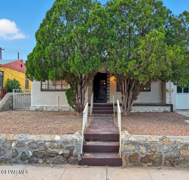 property at 3425 Savannah Ave