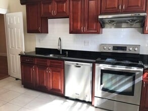 139 Pine St in Quincy, MA - Building Photo - Building Photo