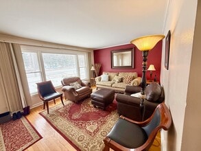 2909 Oakton St in Park Ridge, IL - Building Photo - Building Photo