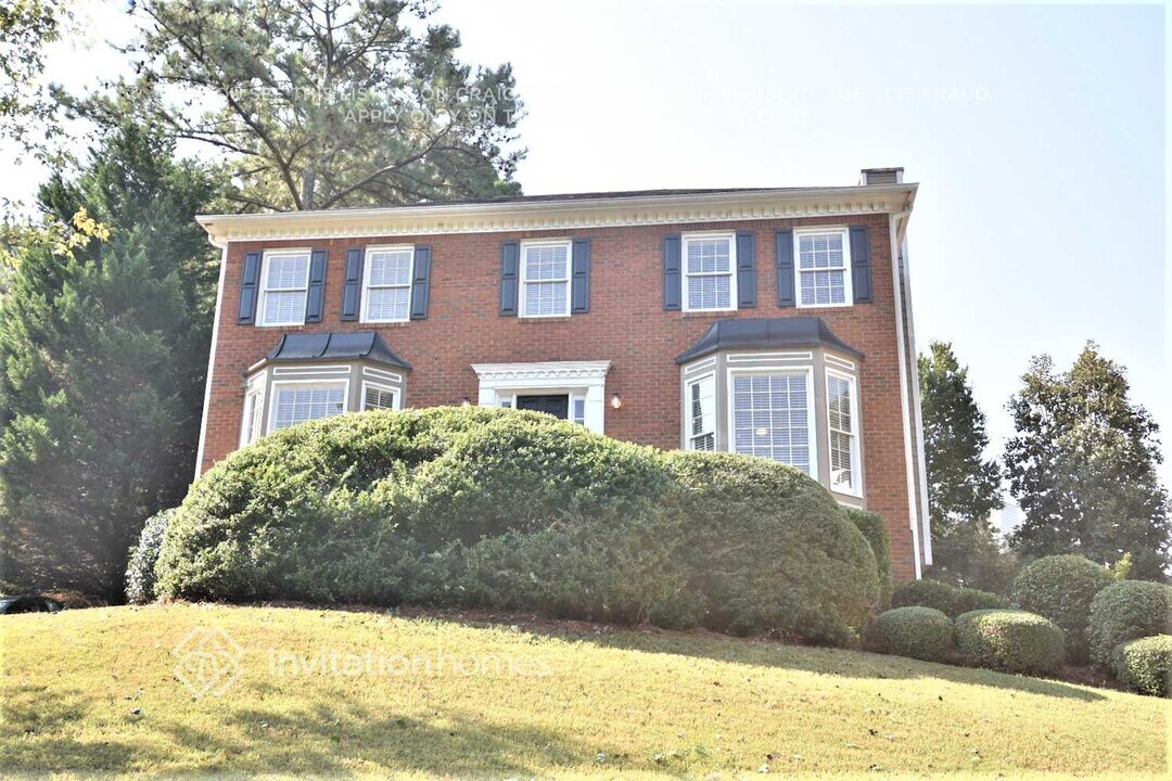 4973 Shallow Ridge Rd NE in Kennesaw, GA - Foto de edificio