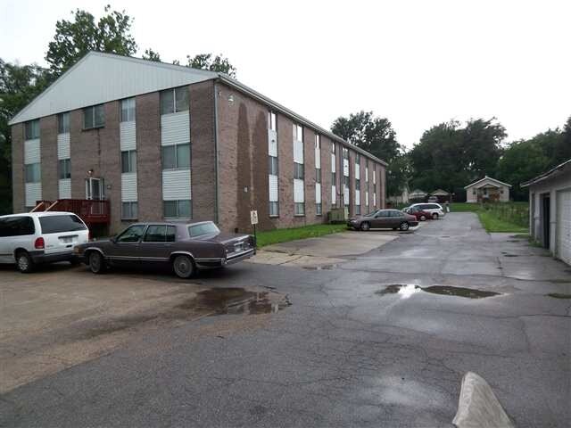 Oak View Apartments in Omaha, NE - Foto de edificio - Building Photo