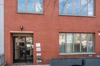 272 19th St in Brooklyn, NY - Foto de edificio - Building Photo