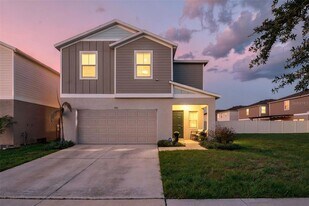 7571 Freesia Trce in Zephyrhills, FL - Building Photo