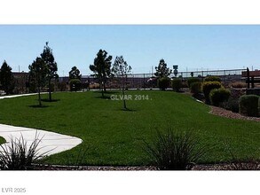 680 Sumatra Pl in Henderson, NV - Building Photo - Building Photo