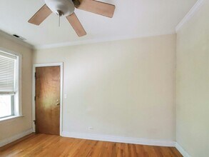1208 W Waveland Ave in Chicago, IL - Building Photo - Building Photo