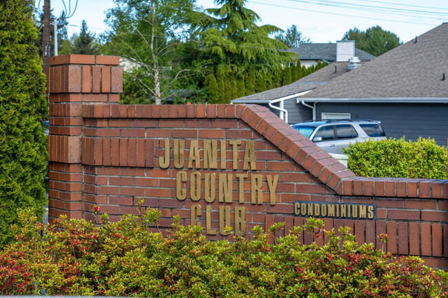 Juanita Country Club Condominium in Kirkland, WA - Foto de edificio - Building Photo