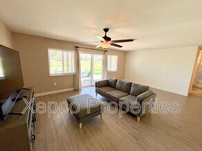77665 Michigan Dr in Palm Desert, CA - Building Photo - Building Photo