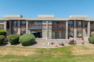 Scottsdale Park Place in Scottsdale, AZ - Building Photo - Building Photo