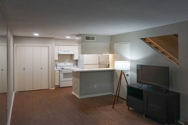 property at 2110 Wilcrest Dr