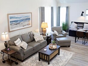 110 Edison St in Nutter Fort, WV - Building Photo - Building Photo