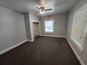 409 W Franklin St in Waxahachie, TX - Building Photo - Building Photo