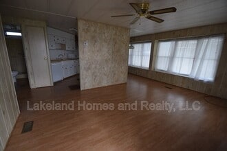 1567 Longbow Dr in Lakeland, FL - Building Photo - Building Photo