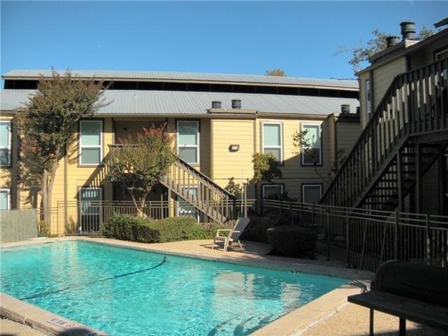 property at 1000 W 26th St
