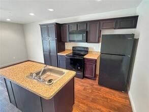 10535 Mills Rd in Houston, TX - Building Photo - Building Photo