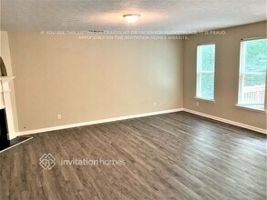 4526 Beau Point Ct SW in Snellville, GA - Foto de edificio - Building Photo