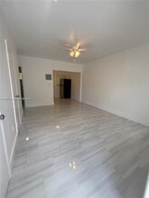 671 SW 7th St in Miami, FL - Building Photo - Building Photo
