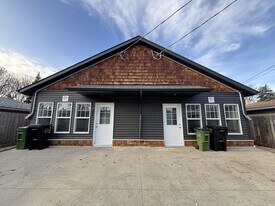 12037-12059 59 St NW in Edmonton, AB - Building Photo