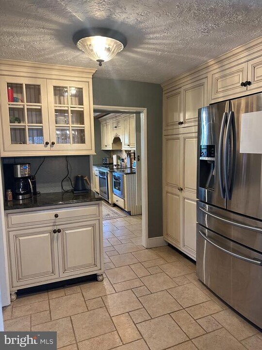 553 Worthington Rd in Chester Springs, PA - Building Photo