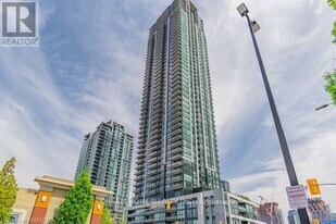 3975 Grand Park Dr in Mississauga, ON - Building Photo