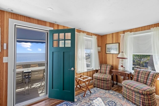 43 Oceanside Dr in Scituate, MA - Building Photo - Building Photo