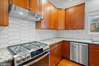 4101 High Point Ct in Annandale, VA - Building Photo - Building Photo