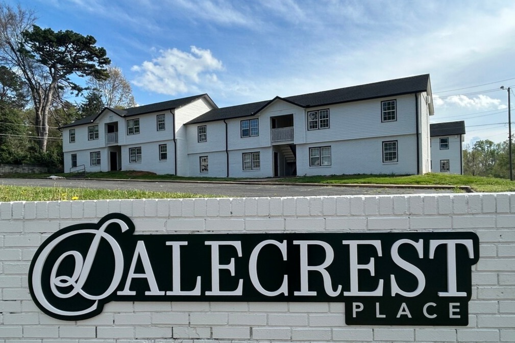Dalecrest Place in Charlotte, NC - Foto de edificio