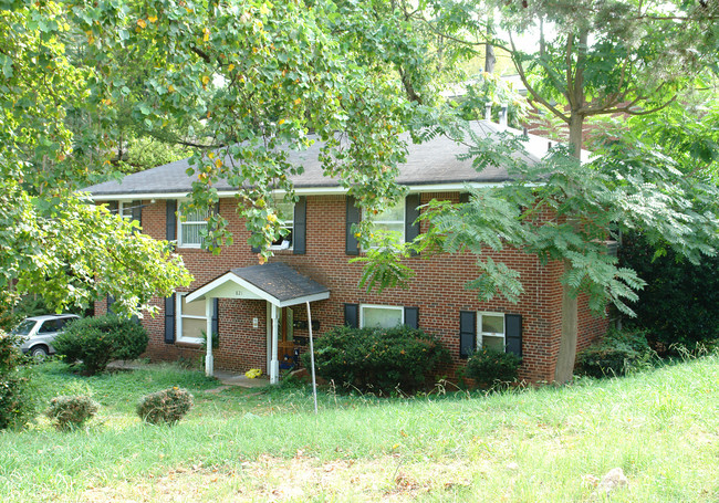 821 Barnett St in Atlanta, GA - Foto de edificio - Building Photo