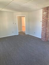 2221 Station Rd, Unit 2 in Erie, PA - Foto de edificio - Building Photo