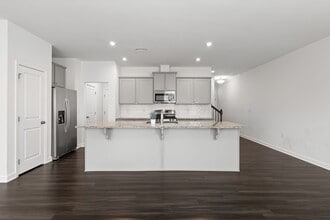 105 Hidden Run Ln in Holly Springs, NC - Building Photo - Building Photo