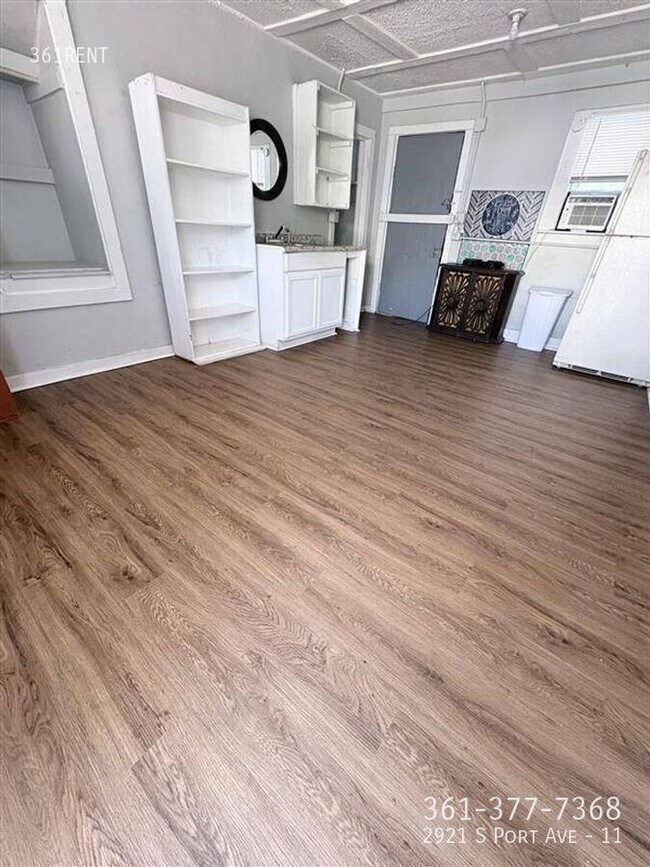 2921 S Port Ave in Corpus Christi, TX - Building Photo - Building Photo