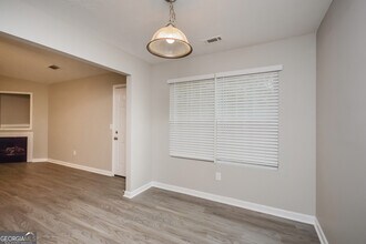 75 Railside Dr in Covington, GA - Building Photo - Building Photo