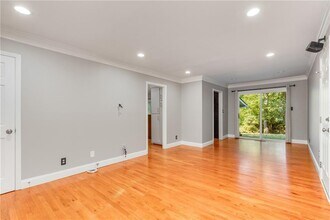 3643 Woodstream Cir NE in Atlanta, GA - Building Photo - Building Photo