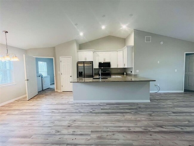3230 Baird Ave in Lakeland, FL - Building Photo - Building Photo