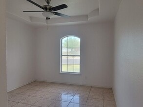 3802 Nogal Lane in Laredo, TX - Building Photo - Building Photo