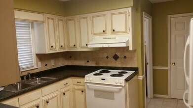 2407 Parrish St in Burlington, NC - Building Photo - Building Photo