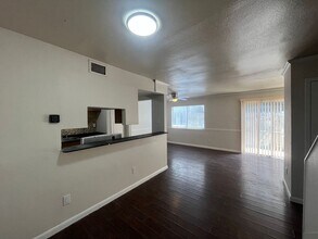 6106 Hidden Cove in Corpus Christi, TX - Foto de edificio - Building Photo