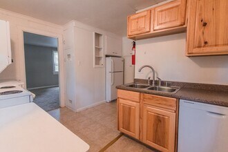 888 17th St in Boulder, CO - Building Photo - Building Photo