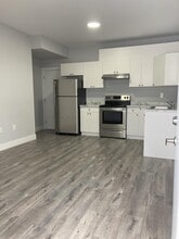 539-539 Douglas St in Hope, BC - Building Photo - Building Photo
