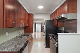 24 Chestnut Way in Englishtown, NJ - Building Photo - Building Photo
