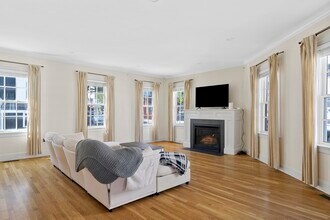 402 E 3rd St in Boston, MA - Building Photo - Building Photo