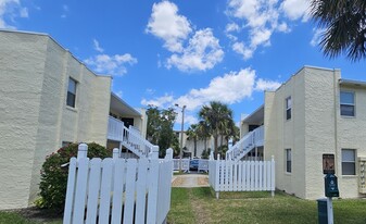 Marina Vista in Daytona Beach, FL - Building Photo - Building Photo